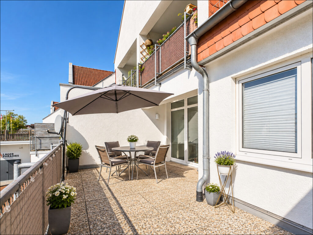 Terrasse (Einrichtungsbeispiel)