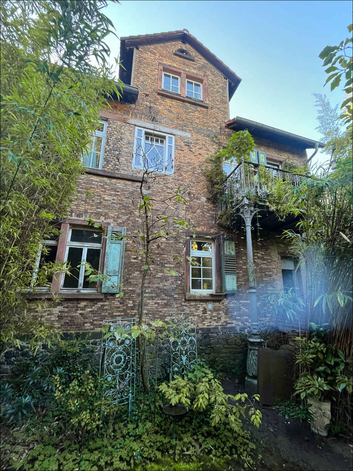 14_Haus_hinten